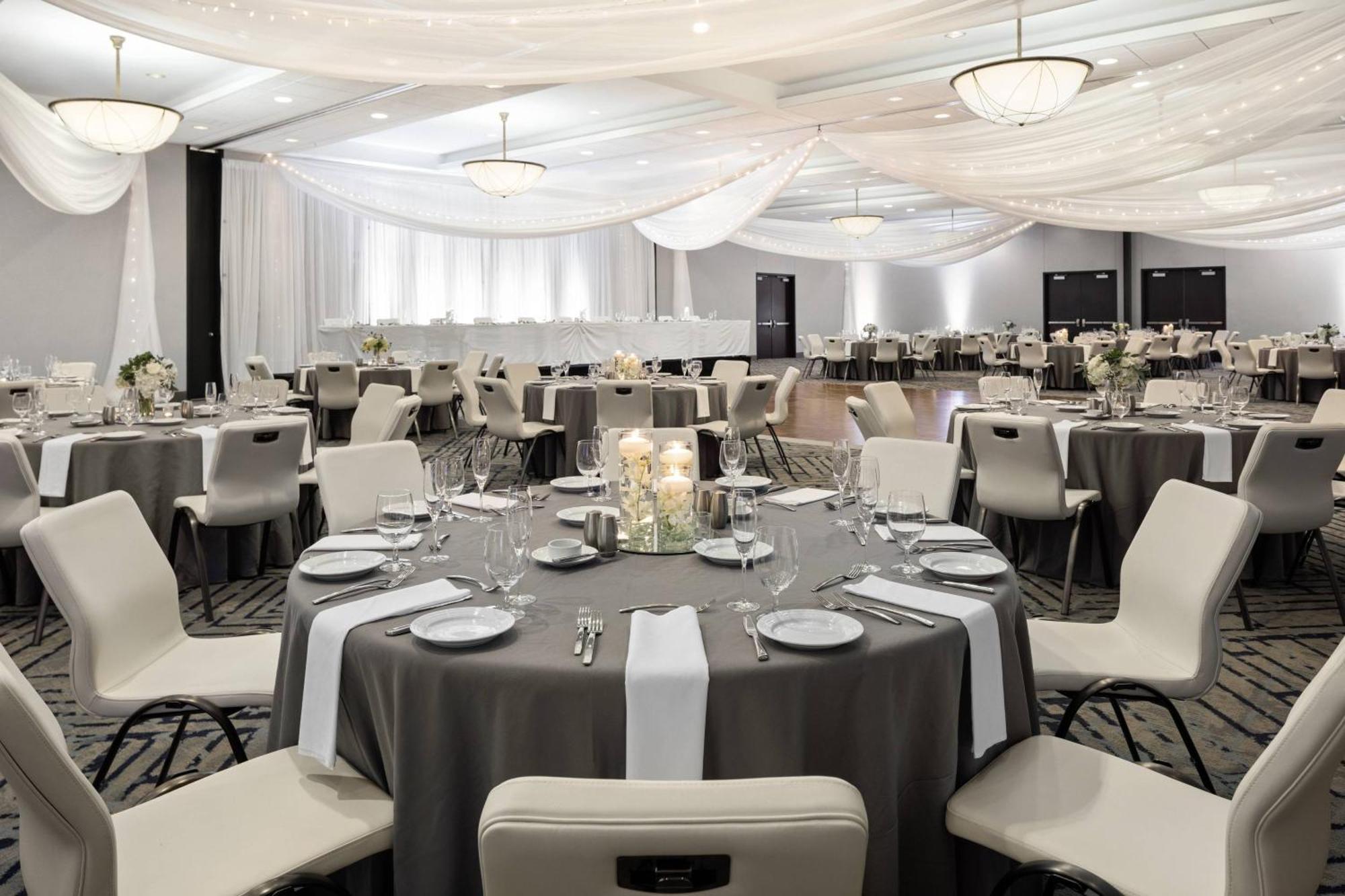 Courtyard By Marriott Minneapolis Downtown Extérieur photo