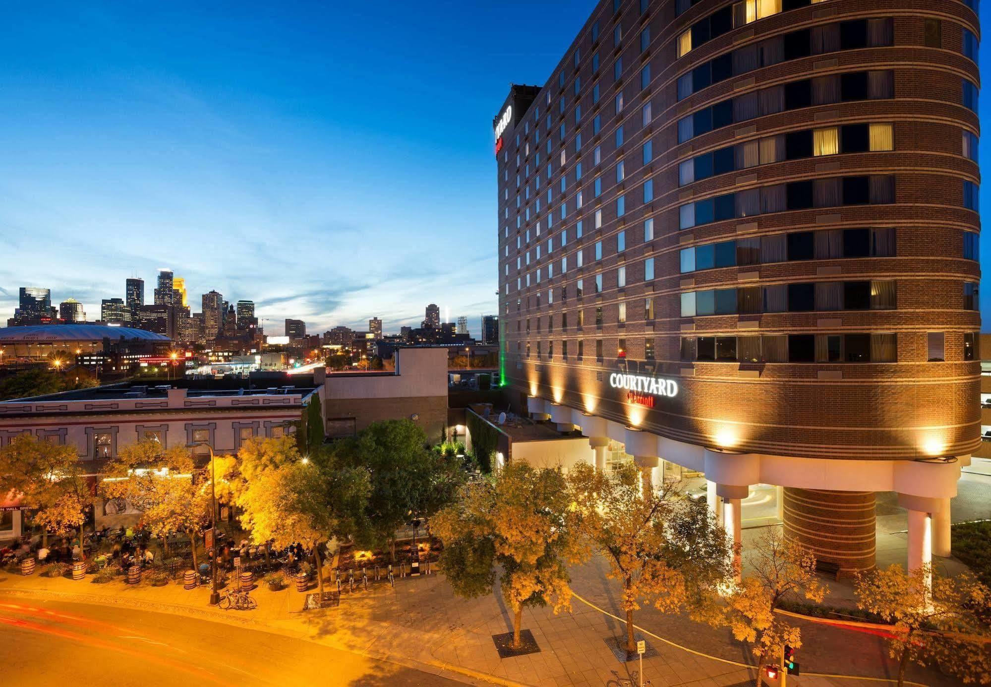 Courtyard By Marriott Minneapolis Downtown Extérieur photo